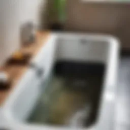 Innovative water drainage system in a bath